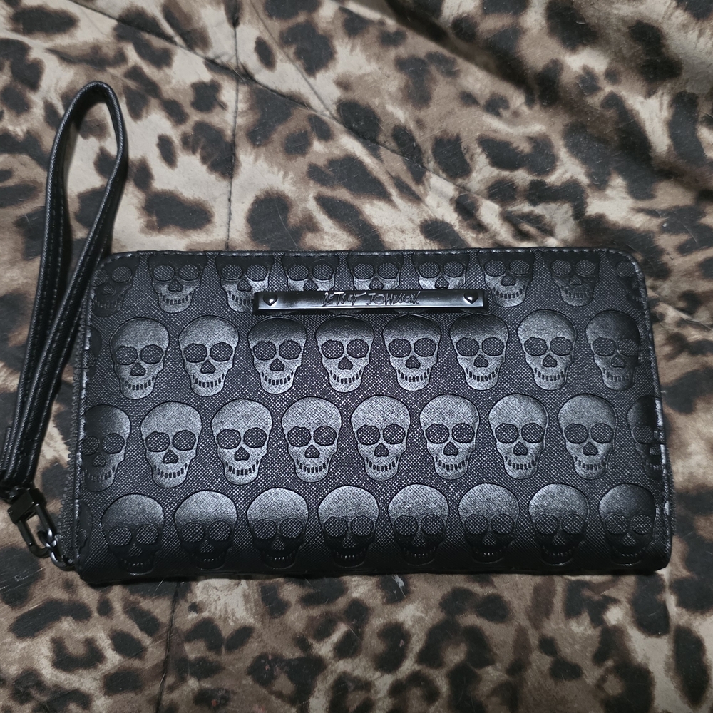 Betsey Johnson Skull Wallet/Wristlet